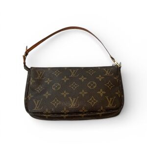Louis Vuitton Brown Monogram Pouchete